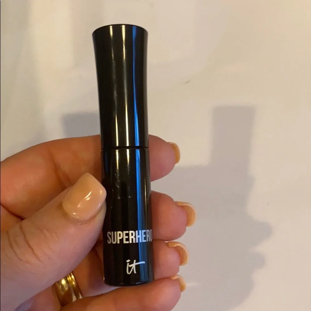 IT COSMETICS Superhero Mascara Travel Size